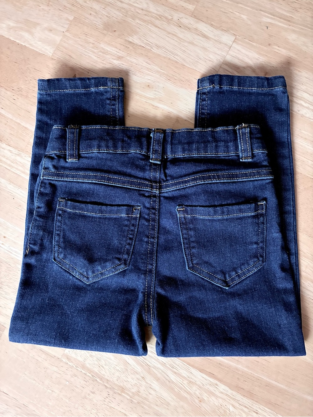 Five Pairs of Toddler Girl 4T Blue Denim Jeans - Dark, Medium and Light Wash - Picture 12 of 12